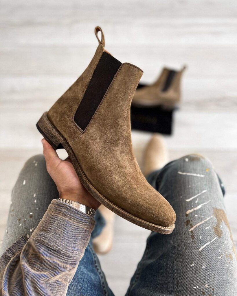 what are men’s casual boots