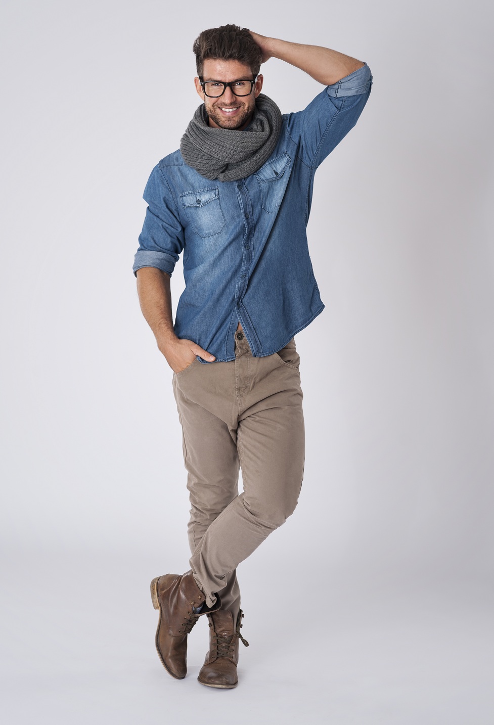 how to style tapered jeans men